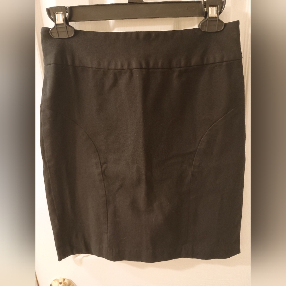 Banana Republic Size 2 Black Pencil Skirt